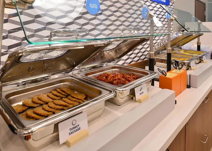 Holiday Inn Express Nashville Airport By Ihg