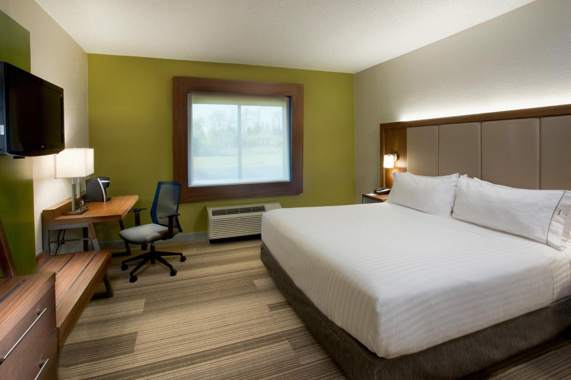 Hotel Holiday Express Airport By Ihg Nashville